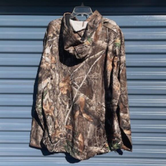 Camouflage Waterproof Hunting Jacket . Size: 2XL {50-52} . w/ Hoodie . Realtree - Picture 2 of 5
